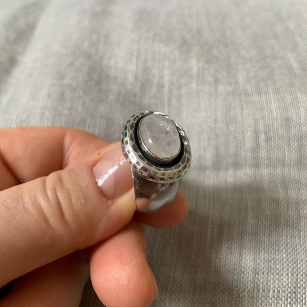 Woman Ring, hammered Sterling silver 925, size 9-10, excellent condition